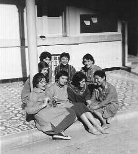 Octobre 1959 au Coll�ge de Miliana
----
Denise LIDDO
Francine TRUCHI
Christiane CAMILLERI
Yvette FORCADE
Eliane BA�OS
Josette LAFOURCADE
Eliette NADAL
Marie-Claude BAHIE