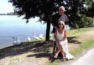 AMALBERTI Michel et
ALMABERTI H�l�ne
n�e AMBROSINO
Fille de Louis AMBROSINO
(PITOLETTE, le constructeur de bateaux)
et de Rose ASSANTE 