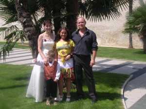 Franck AMBROSINO
(fils de G�rard) 
son �pouse 
leur fils Adam 
et C�line fille de Jos�