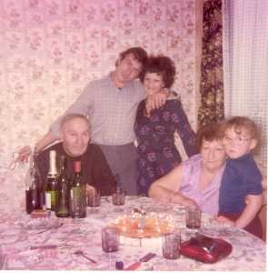 Joseph AMBROSINO
Nicole AMBROSINO
Jacques SAN VICENS mari de Nicole 
Juliette AMBROSINO n�e LOPEZ
Magalie fille de Nicole
