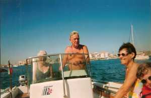 2000 - LE CAP d'AGDE
----
Louisette ANDRE
Jean ANDRE
Christiane CAMILLERI