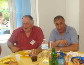 Retrouvailles LA VIERE 2009
----
Robert BEAUSSIER
Djamel BELKHARROUBI
