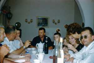 Juin 1960
----
Marcel ROSET (lunettes)
Son �pouse Mireille
Albert BIRGI
Son Epouse
Th�odore ROSET
.....
Paul BIRGI
le v�t�rinaire