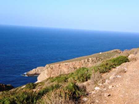 La Cale G�noise
Un lieu paradisiaque 
situ� au milieu du cap T�n�s