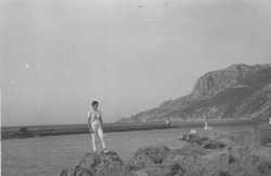 1961
Christiane CAMILLERI
Jet�e du Phare Vert
Sur le grand ilot du port 