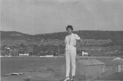 1961
Christiane CAMILLERI
sur le Quai des P�cheurs
