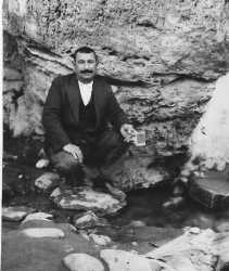Joseph CAMILLERI � VICHY
----
Grand P�re et P�re de :
Xavi�re MANZANARES
Fernande ANDRE
Alexandre CAMILLERI