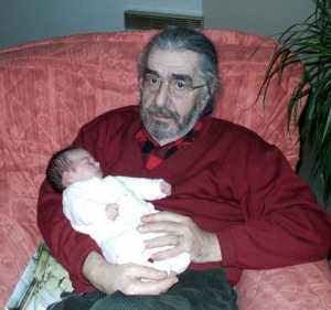 Georges CERVERA
et sa petite fille
Ambre