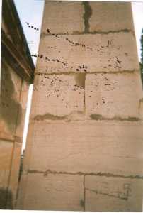 Le Monument aux Morts de T�n�s
transf�r� en 1962 au Cimeti�re
----
Liste des Tirailleurs Alg�riens des Douars de la R�gion 1939-1945