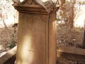 JOLIVET Auguste Joseph
d�c�d� le 20-10-1867
� l'age de 4 ans