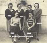 1949 - 1950
Institutrices Ecole des Filles
----
Yvonne RAU
Simone RIGAIL
Mme GENREBERT ?
Mme FEREDJ
Mle DUPIN