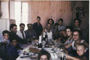 La Famille CUCINIELLO
----
 BIOGRAPHIE  