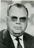 DERAMCHI Mustapha
----
N� en 1908 � T�n�s
Chef-comptable puis D�put� (UNR) de 1958 � 1962 
----
d�c�d� en 1993 
� St AUBIN du MEDOC
