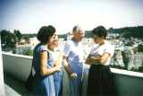 1985
----
le Docteur MASSEBEUF
avec ses enfants �
Constantine quelque temps
avant son d�c�s