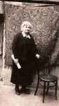 Louise PICOT
----
n�e en 1876 � T�n�s
habitait au dessus du caf� du Globe
----
Mansion Andr� louait une chambre chez elle avant de se marier