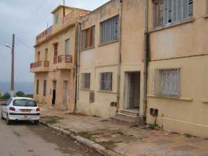 Maison DERAMCHIA
----
cette maison � �t� construite par
DERAMCHIA AHMED EL MILOUD 
"dit BAHMED" 
dont les Fils "Abdelkader et Mustapha sont d�c�d�s en 1958 lors du naufrage du "Julietta" et le Cadet Miloud v�cu jusqu'en 1987