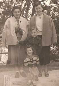1951
Charlette BA�OS
Lucienne Di M�glio
Alain Di M�glio
Annie di M�glio
