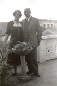 Novembre 1951
----
Dr EBERT 
et son �pouse Berthe
sur la terrasse de leur villa