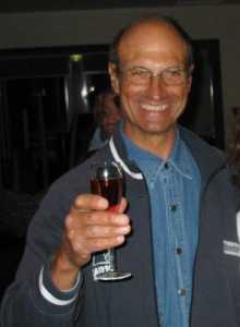 Alain GABET
est n� � Oran le 11/12/1959
Son P�re �tait Policier
il a suivi son P�re � T�n�s
jusqu'� l'Exode
----
grand sportif
Champion de Planche � Voile
----
habite VOREPPE (38) 