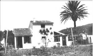 la Maison de M�m� GARCIA
� l'emplacement de la future Cit� d'Urgence
R�quisitionn�e puis d�truite par la Mairie
pour en faire une Ecole