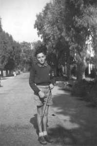 Bernard GARRISSON
sans doute route de
Cherchell en 1953