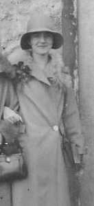 1929
----
Manou GUILLET Epouse GARISSON
m�re de Monique et Bernard GARRISSON
----
d�c�d�e � Perpignan
le 1er avril 1987