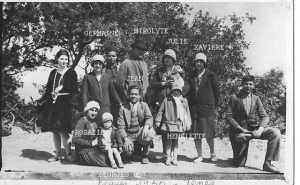 1930
Familles XICLUNA
et MAFFRE