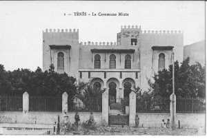 la COMMUNE MIXTE
----
R�sidence de l'Administrateur
Les bureaux sont � gauche
----
Architecte : Pierre Baschiera 1908