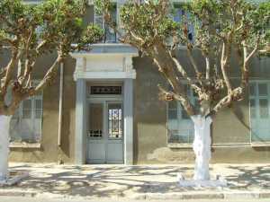 TENES 2007
----
l'Ecole Maternelle
----
� l'�cole maternelle 
ont v�cu 
Mr et Mme Alb�ricci
(institutrice)
ainsi que 
Mr et Mme Lent�ric 
(institutrice).
