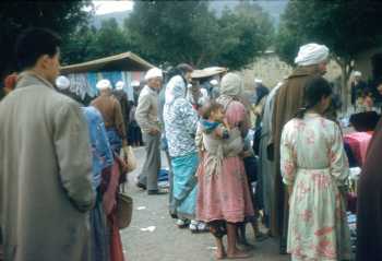 Mars 1960
----
Le March� de TENES