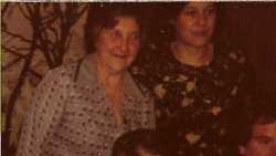 1979 - TOULOUSE
centenaire de Marie CAMILLERI
----
Yvonne XICLUNA
et Marie CAMILLERI