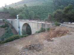 Pont sur la route de Cherchell � T�n�s