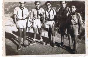 les Scouts de T�n�s
1958
d�part vers les gorges
----
GARCIA Norbert
CERVERA Georges
ROMEO Raymond
BOZON
MAZELLA Marcel