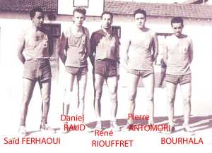 1952
-----
BASKET UST
Cliquez 2 fois pour agrandir la photo