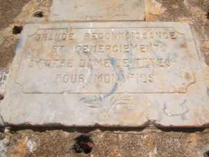 Statue de La Vierge
Plaques de remerciements