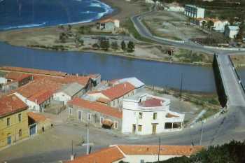 La Marine - 1962
vue de la Pointe des Blagueurs
----
� droite :
maison BANOS Alexandre
p�re de N�n�
� gauche:
Maison d'ASSANTE
dit"Soqu�t�s"